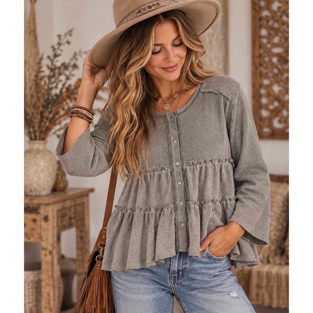 POL Tiered Ruffle Button Front Knit Cardigan Taupe Small EUC!